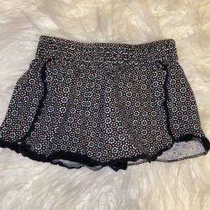 Carters 2t flower lace trimmed shorts